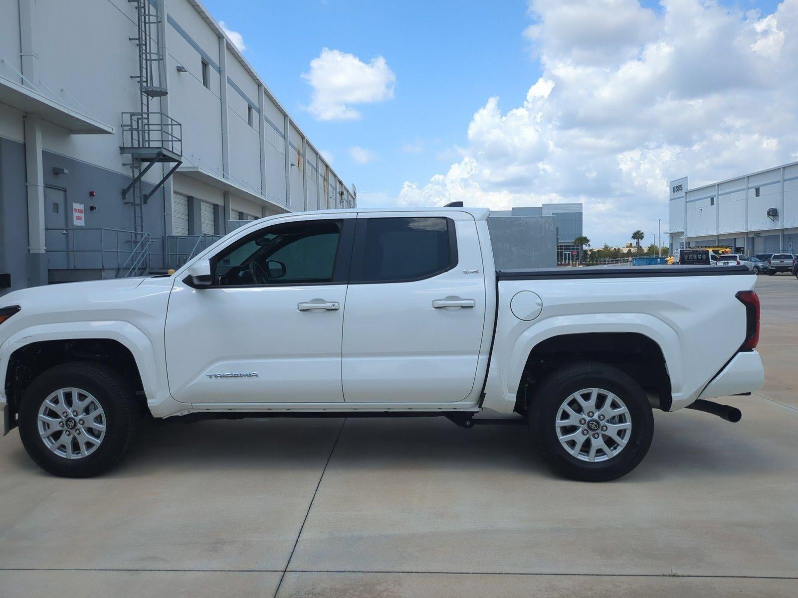 2024 Toyota Tacoma 4WD 4WD SR5 Double Cab 5' Bed AT (GS)