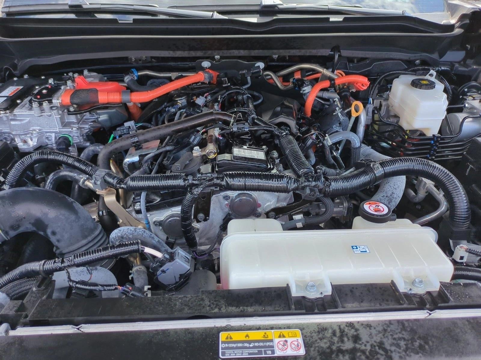 2025 Toyota Tacoma 4WD 4WD TRD Sport Hybrid Double Cab 5' Bed AT (Natl)