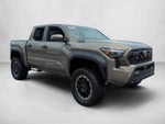 2025 Toyota Tacoma 4WD 4WD TRD Off Road Hybrid Double Cab 5' Bed AT (Natl)