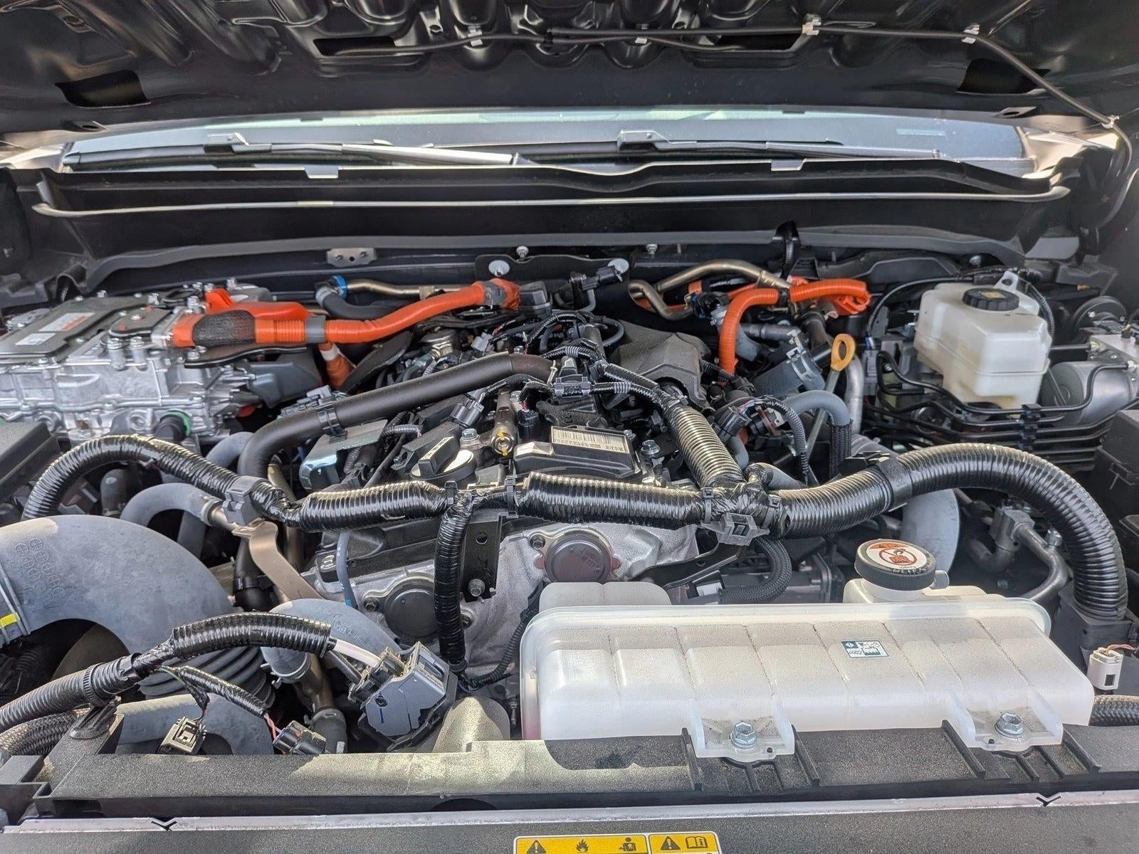 2025 Toyota Tacoma 4WD 4WD TRD Off Road Hybrid Double Cab 5' Bed AT (Natl)