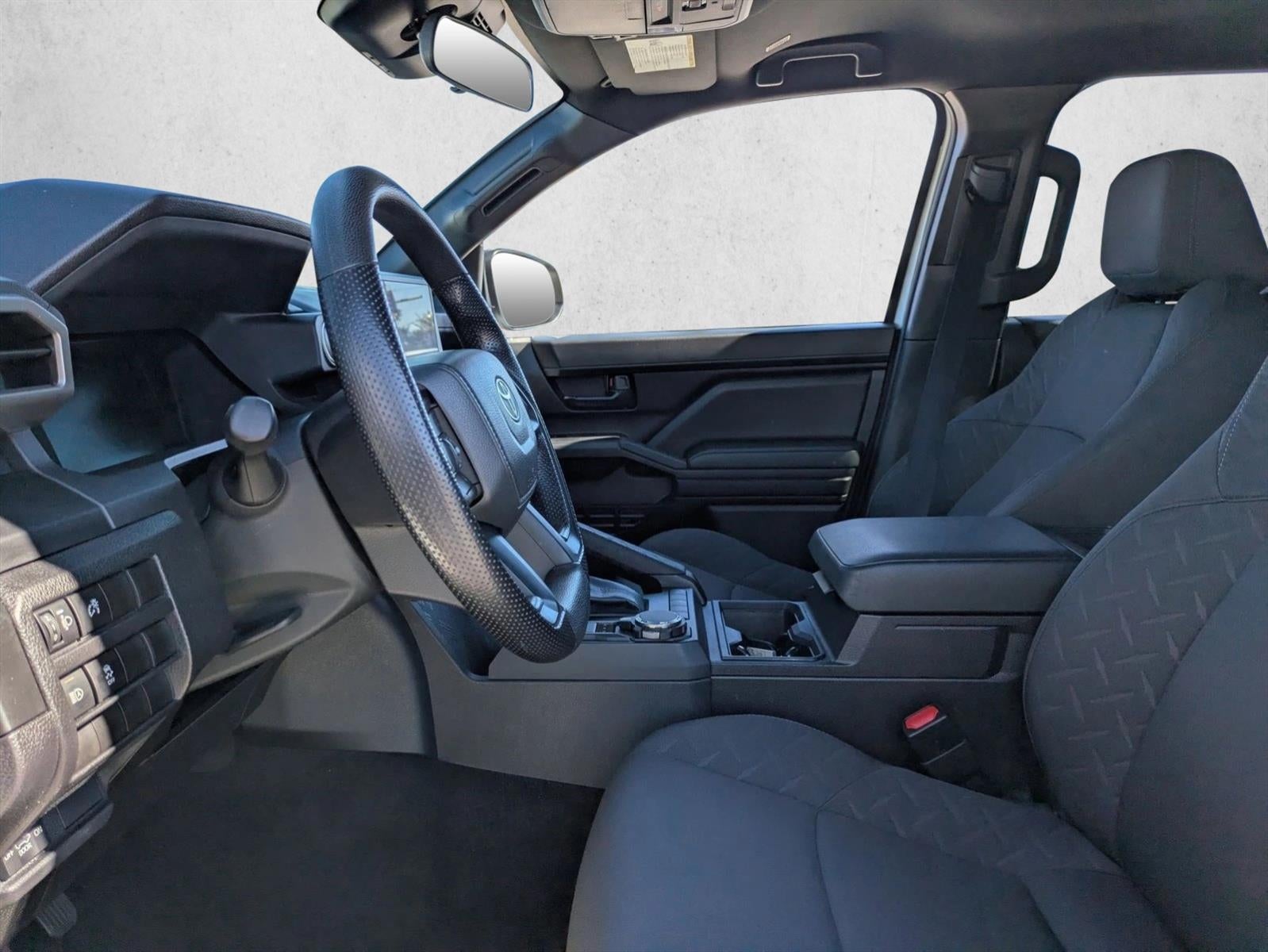 2025 Toyota Tacoma 4WD 4WD SR Double Cab 5' Bed AT (GS)