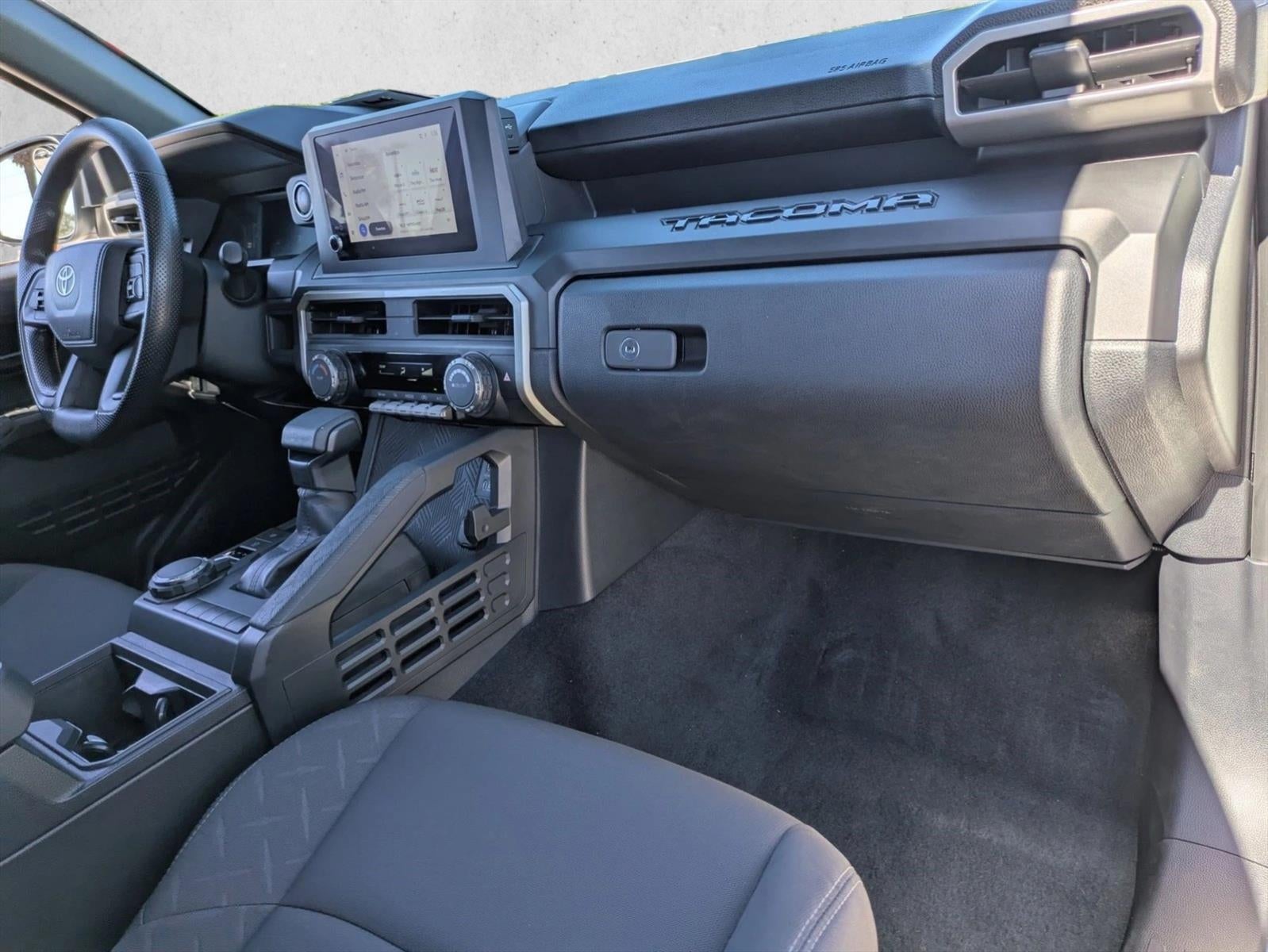 2025 Toyota Tacoma 4WD 4WD SR Double Cab 5' Bed AT (GS)