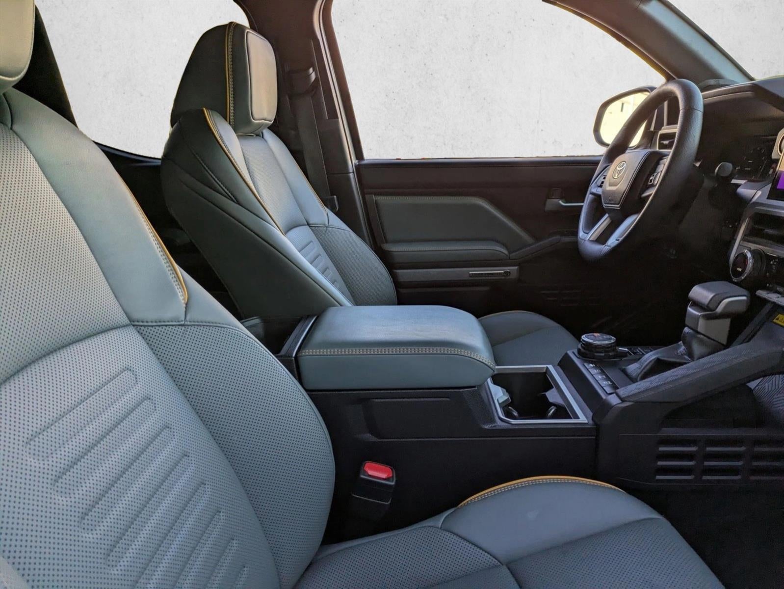 2024 Toyota Tacoma 4WD 4WD Trailhunter Hybrid Double Cab 5' Bed AT (Natl)