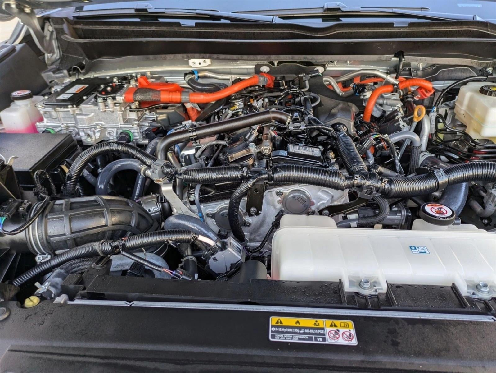 2024 Toyota Tacoma 4WD 4WD Trailhunter Hybrid Double Cab 5' Bed AT (Natl)