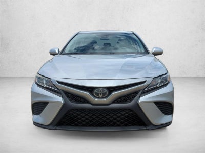2019 Toyota Camry SE Auto (SE)