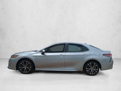 2019 Toyota Camry SE Auto (SE)