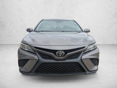 2018 Toyota Camry SE Auto (SE)