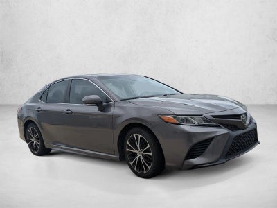 2018 Toyota Camry SE Auto (SE)