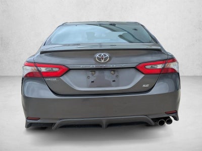 2018 Toyota Camry SE Auto (SE)