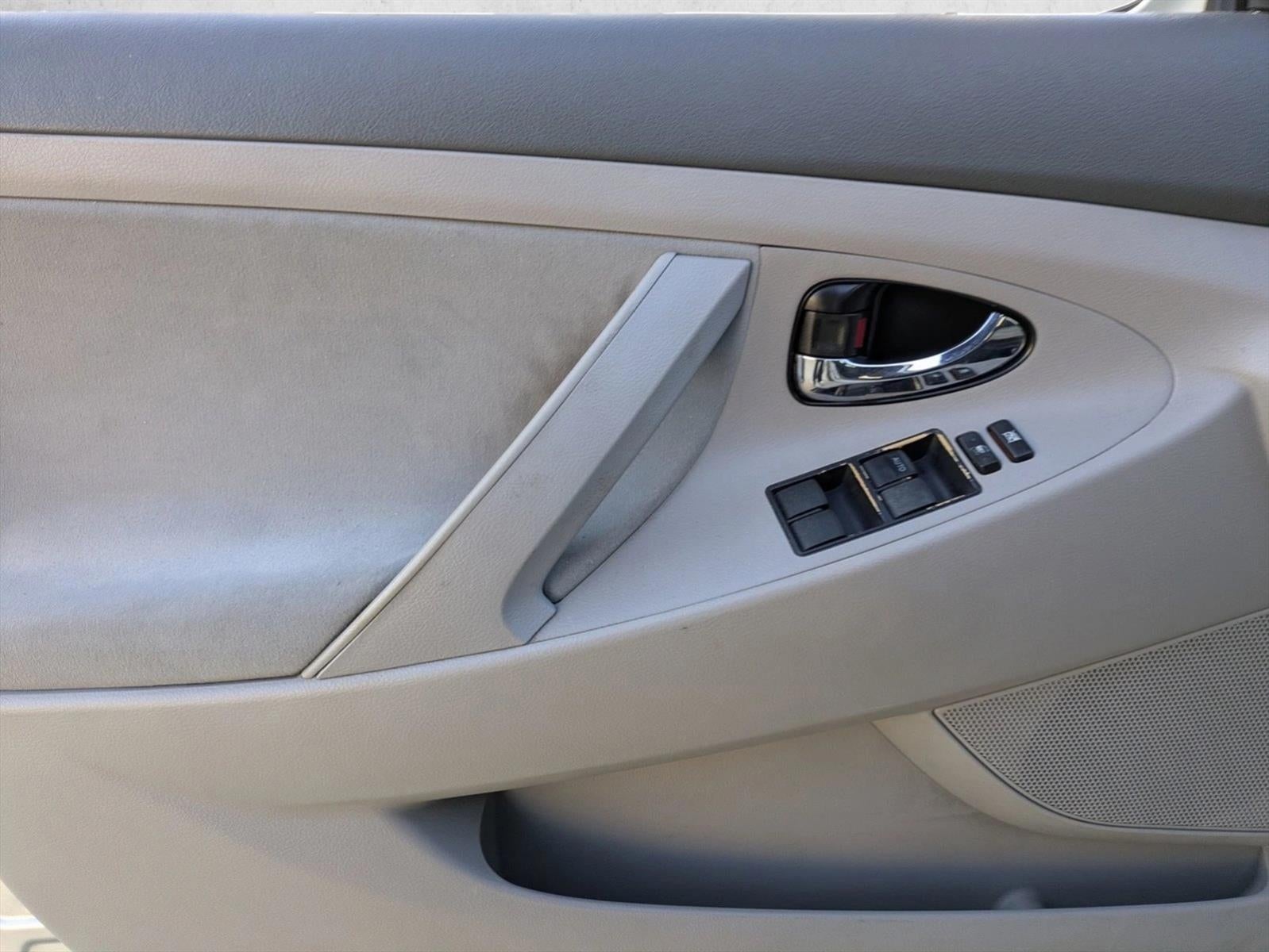 2007 Toyota Camry 4dr Sdn I4 Auto LE (Natl)