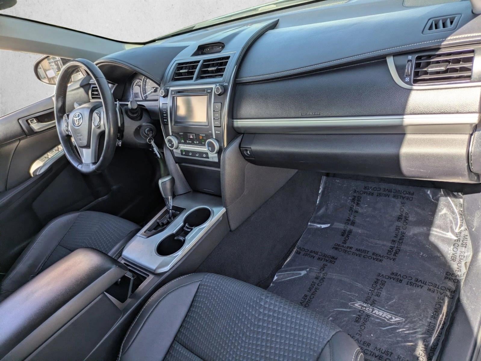 2013 Toyota Camry 4dr Sdn I4 Auto SE (Natl)