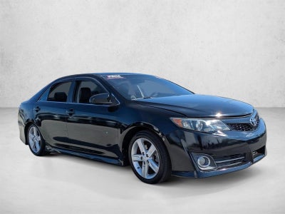 2013 Toyota Camry 4dr Sdn I4 Auto SE (Natl)