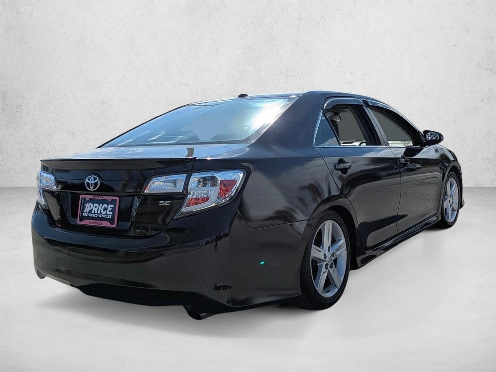 2013 Toyota Camry 4dr Sdn I4 Auto SE (Natl)