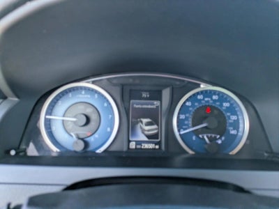 2017 Toyota Camry LE Auto (SE)