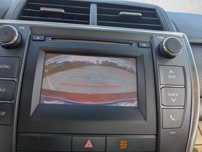 2017 Toyota Camry LE Auto (SE)