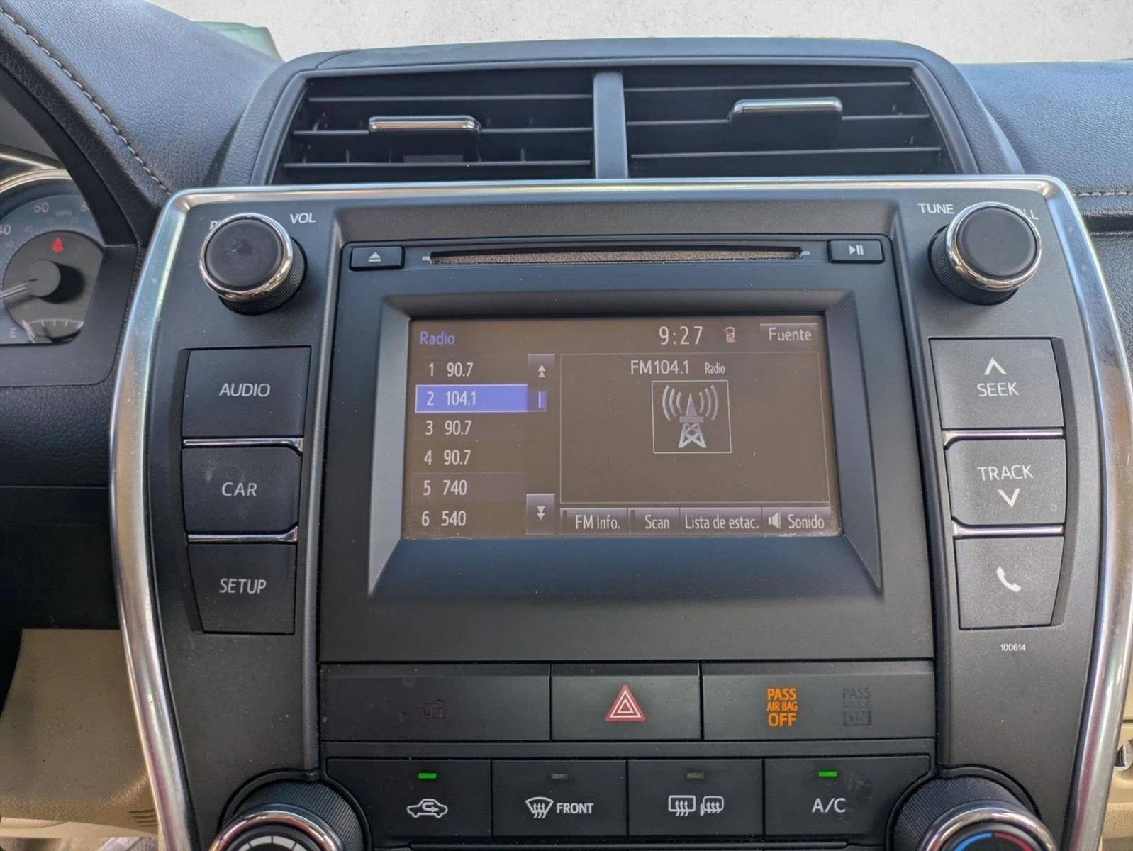 2017 Toyota Camry LE Auto (SE)