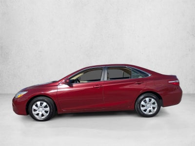 2017 Toyota Camry LE Auto (SE)