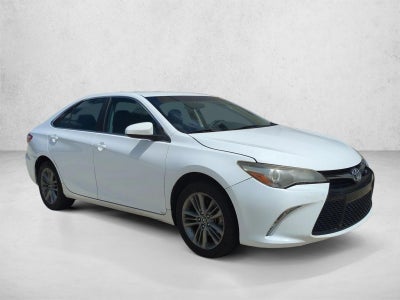 2017 Toyota Camry SE Auto (SE)