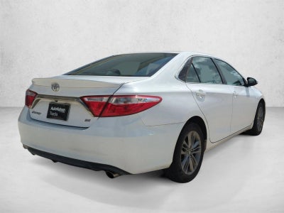 2017 Toyota Camry SE Auto (SE)