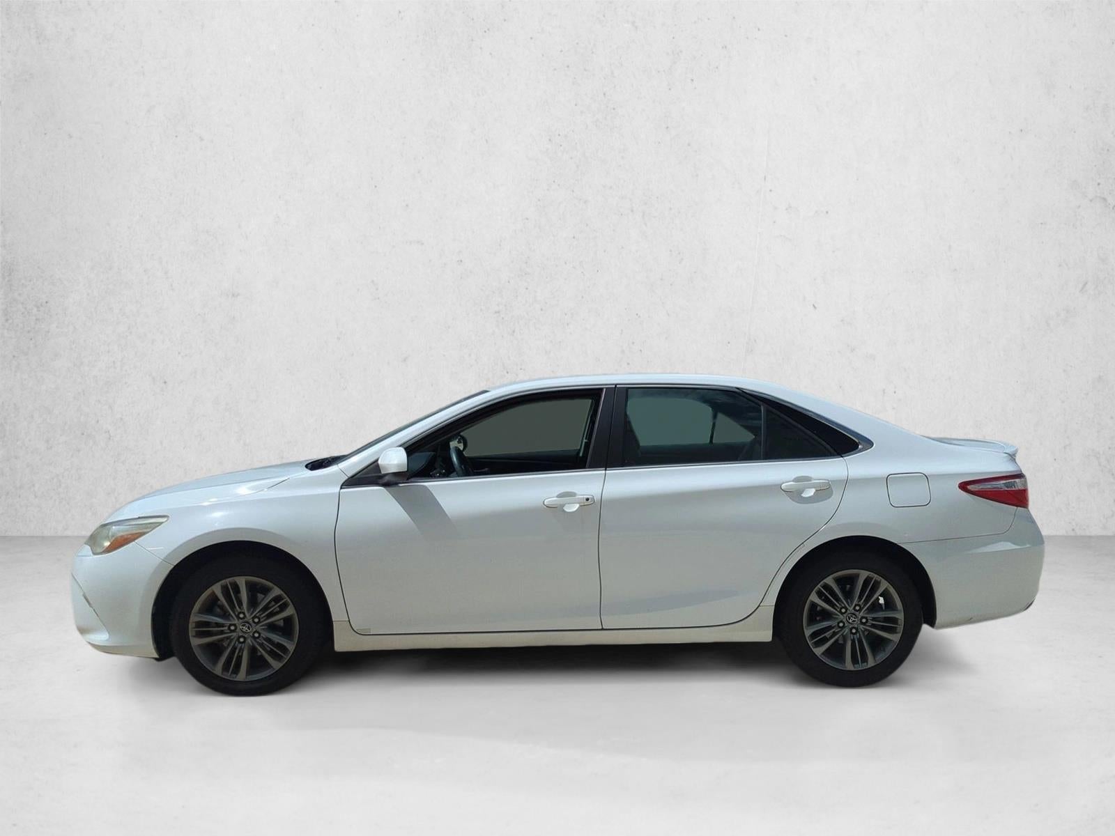 2017 Toyota Camry SE Auto (SE)