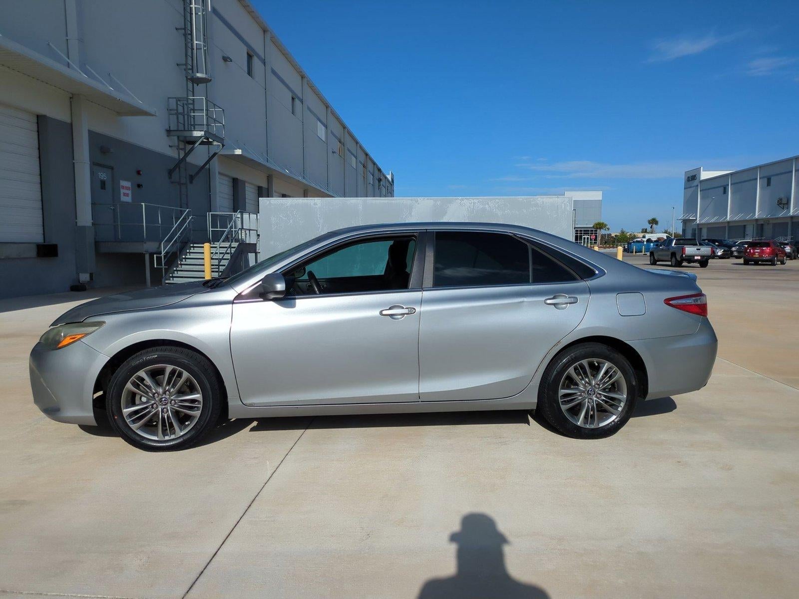 2016 Toyota Camry 4dr Sdn I4 Auto SE (SE)