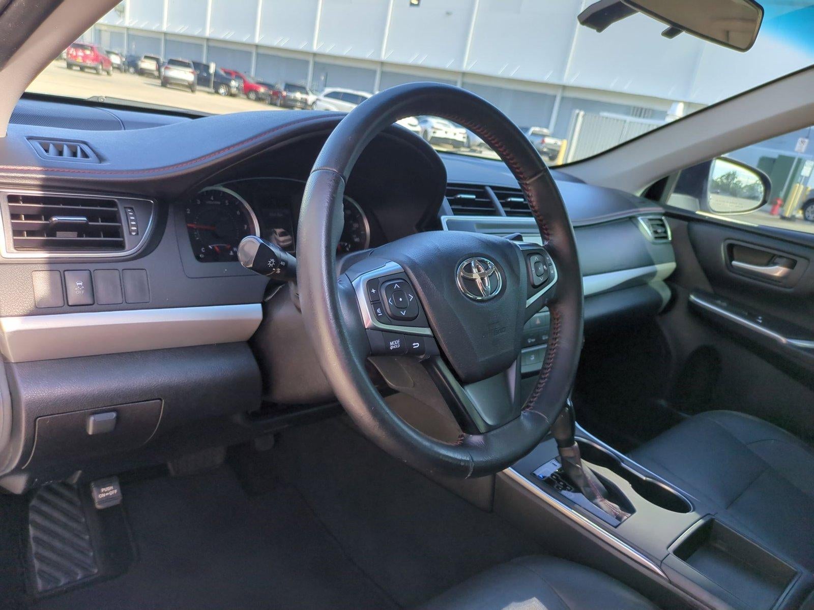 2016 Toyota Camry 4dr Sdn I4 Auto SE (SE)