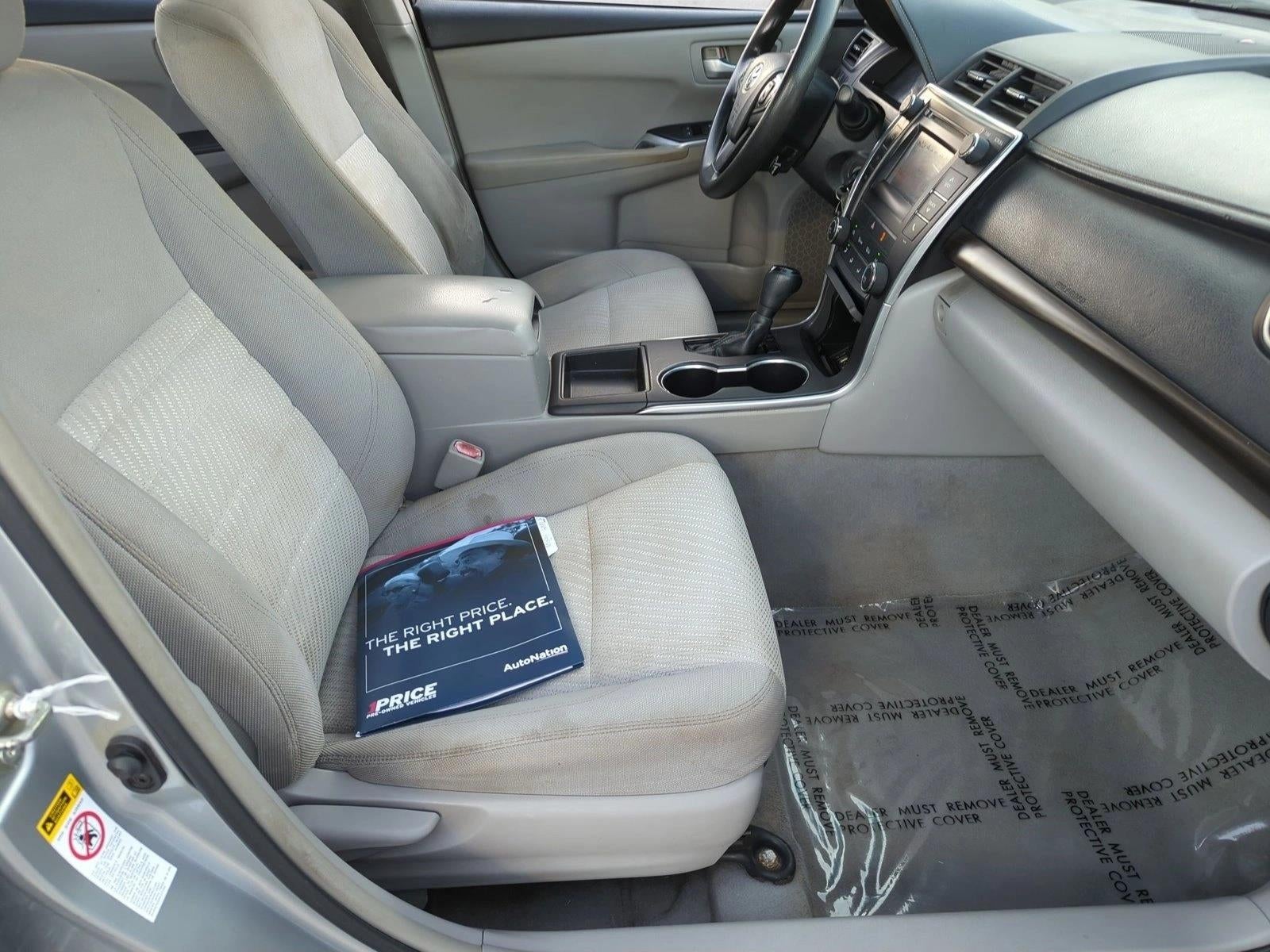 2015 Toyota Camry 4dr Sdn I4 Auto LE (SE)