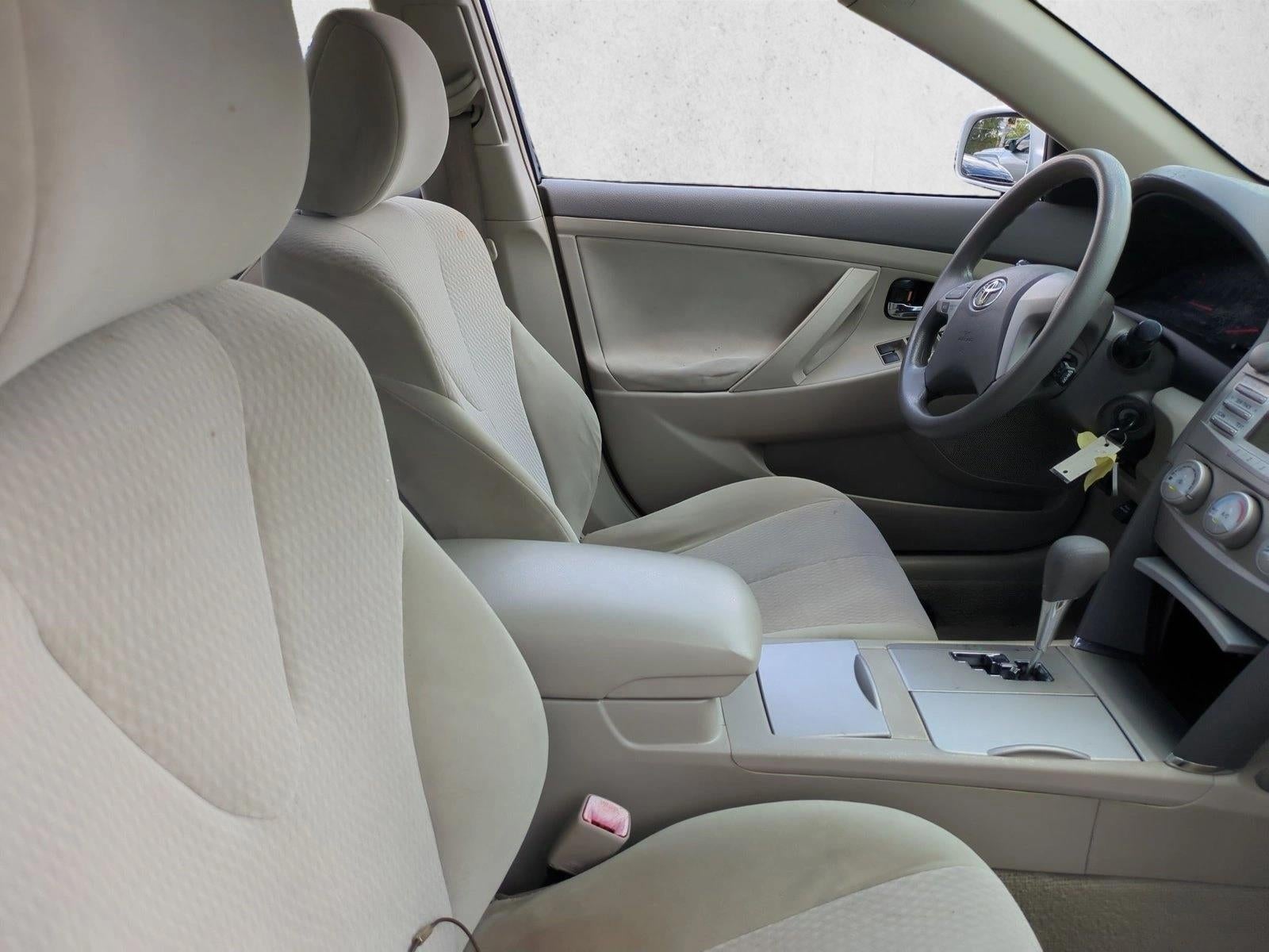 2011 Toyota Camry 4dr Sdn I4 Auto (Natl)
