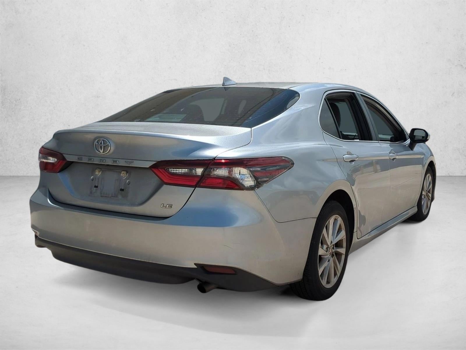 2022 Toyota Camry LE Auto (SE)