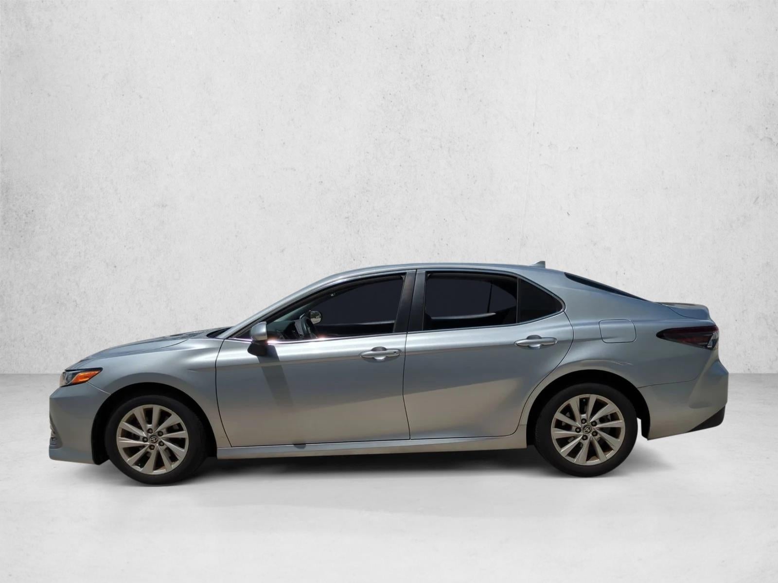 2022 Toyota Camry LE Auto (SE)