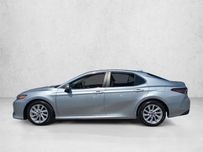 2022 Toyota Camry LE Auto (SE)