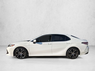 2020 Toyota Camry LE Auto (SE)