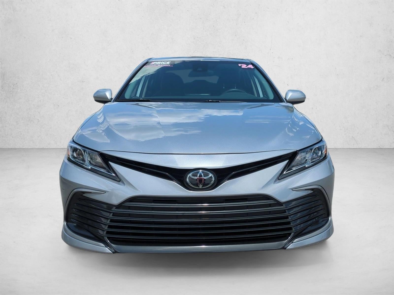 2024 Toyota Camry LE Auto (SE)