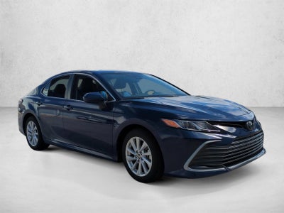2023 Toyota Camry LE Auto (SE)