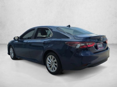 2023 Toyota Camry LE Auto (SE)