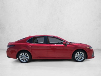 2023 Toyota Camry LE Auto (SE)