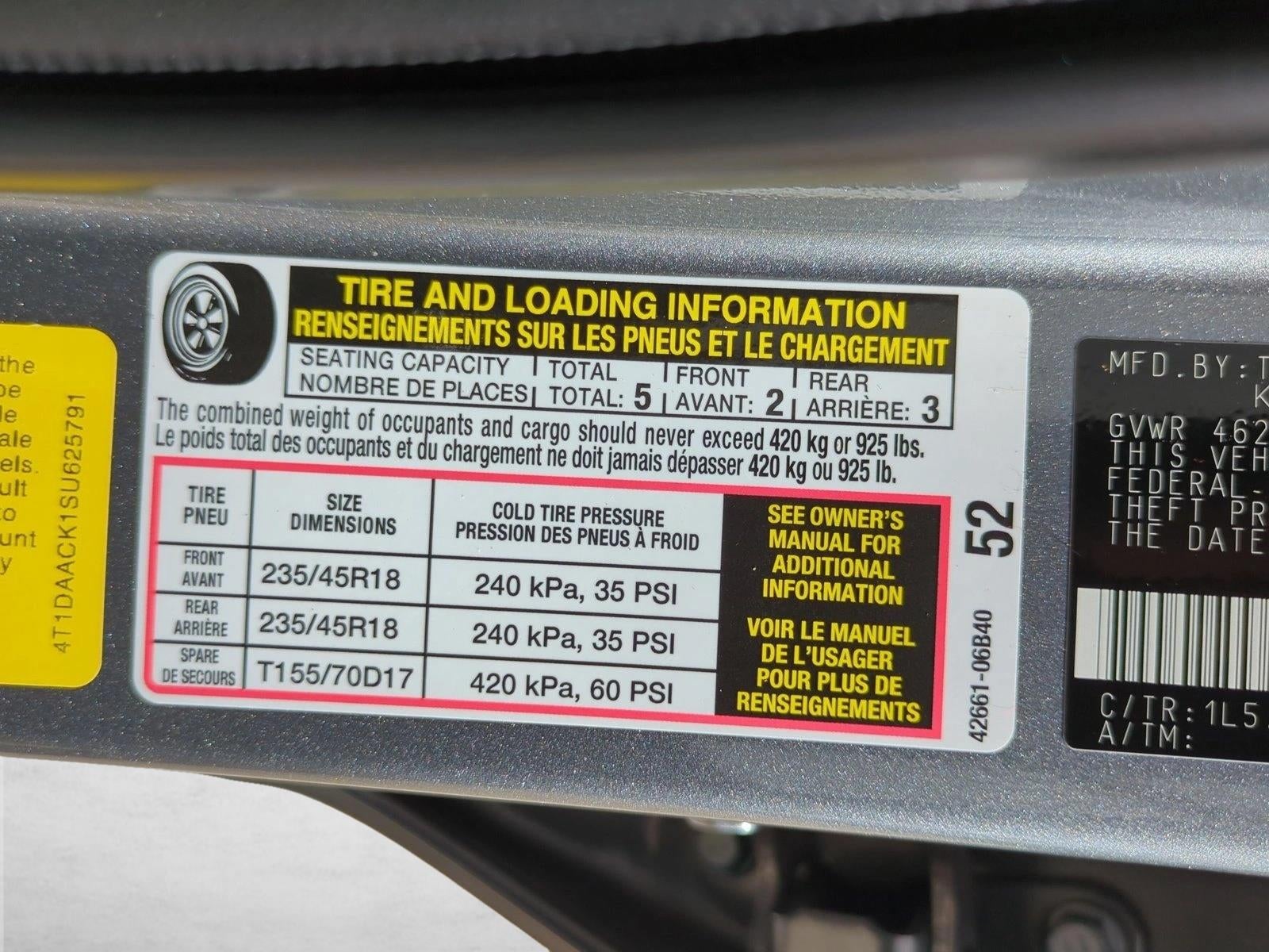 2025 Toyota Camry SE (SE)