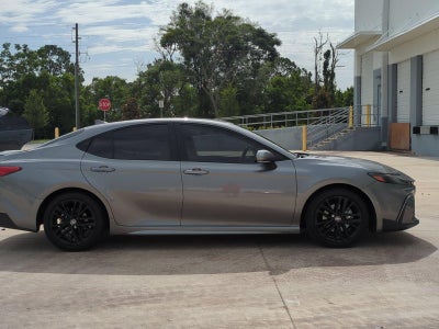 2025 Toyota Camry SE (SE)