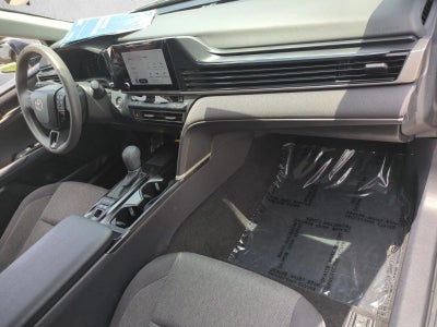 2025 Toyota Camry LE (Natl)