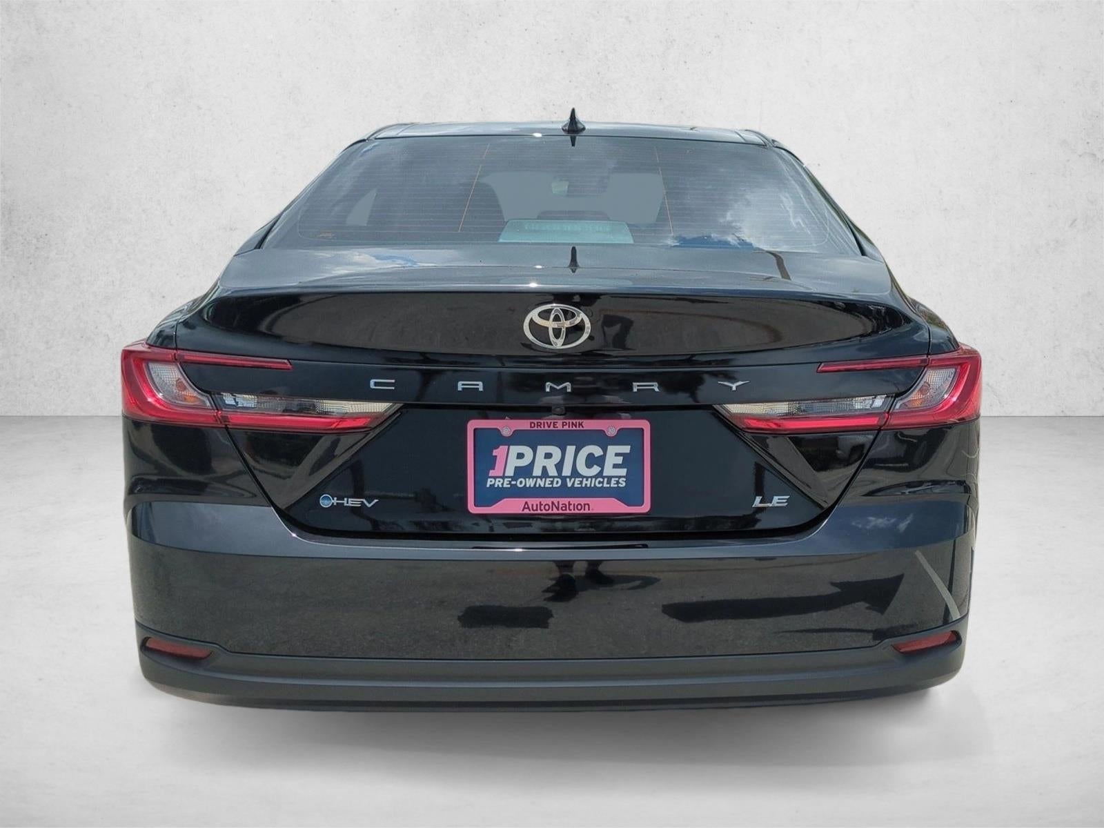 2025 Toyota Camry LE (Natl)