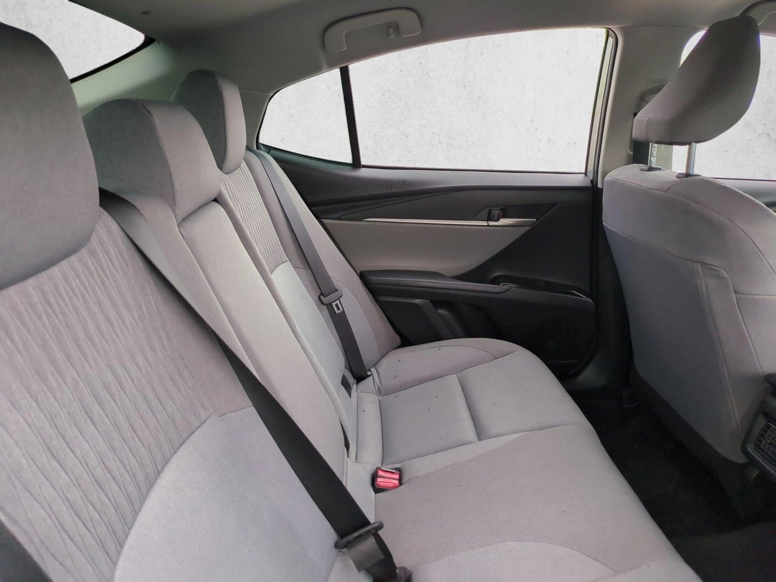 2025 Toyota Camry LE (SE)