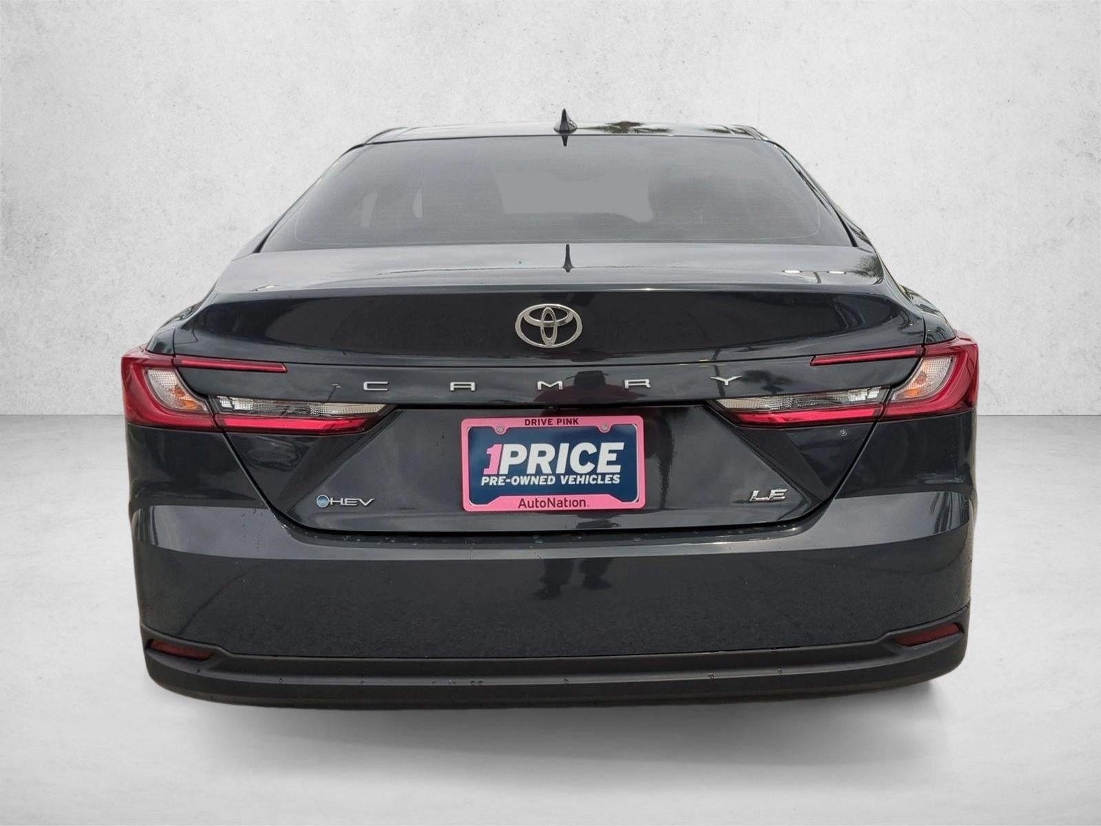 2025 Toyota Camry LE (Natl)