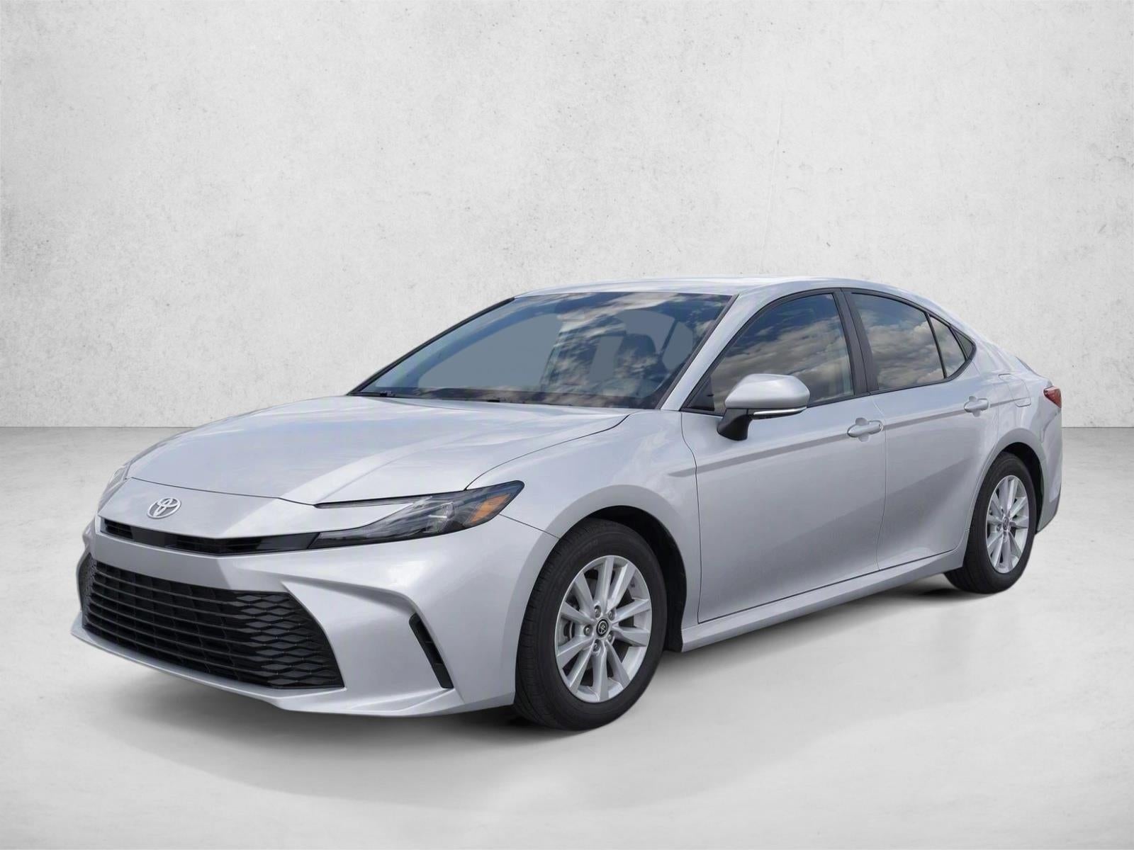 2025 Toyota Camry LE (SE)