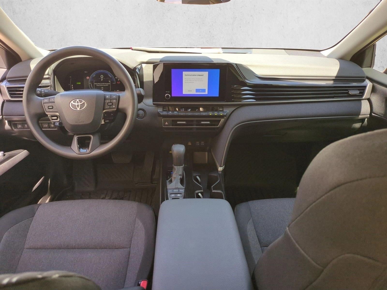 2025 Toyota Camry LE (SE)