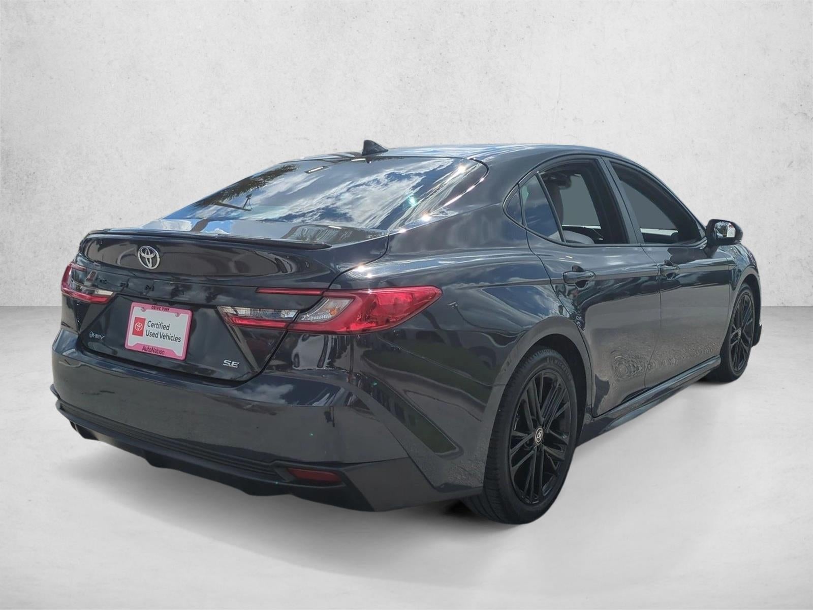 2025 Toyota Camry SE (SE)