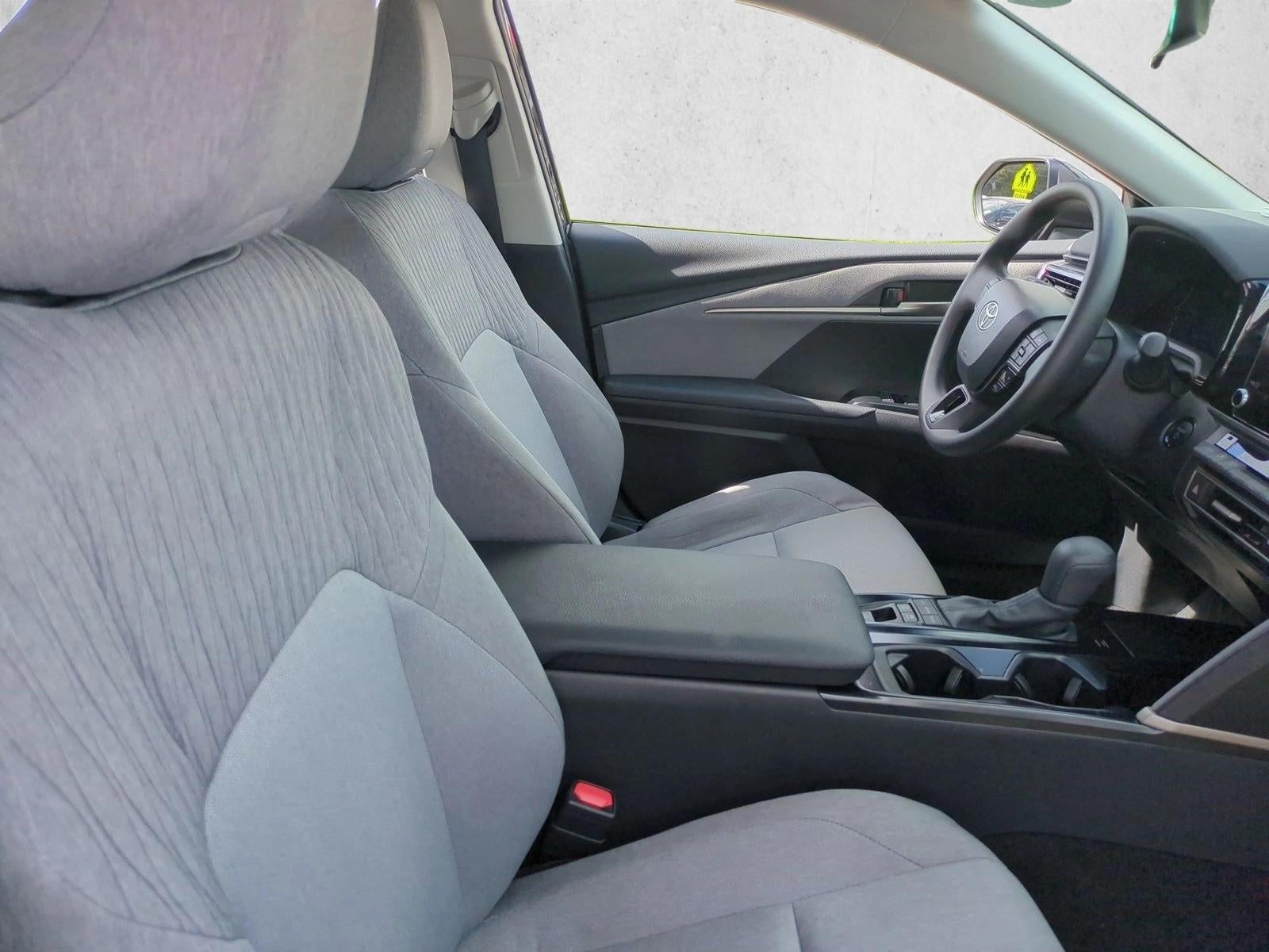 2026 Toyota Camry LE (Natl)