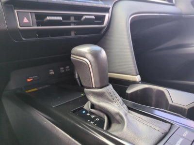 2025 Toyota Camry SE (Natl)