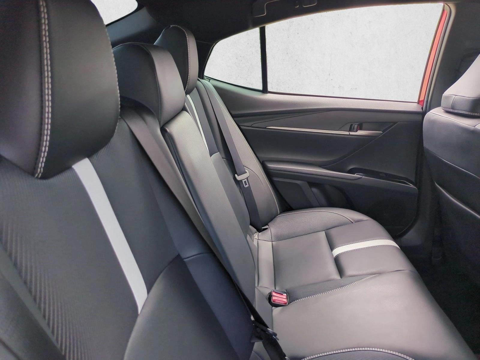 2025 Toyota Camry SE (Natl)