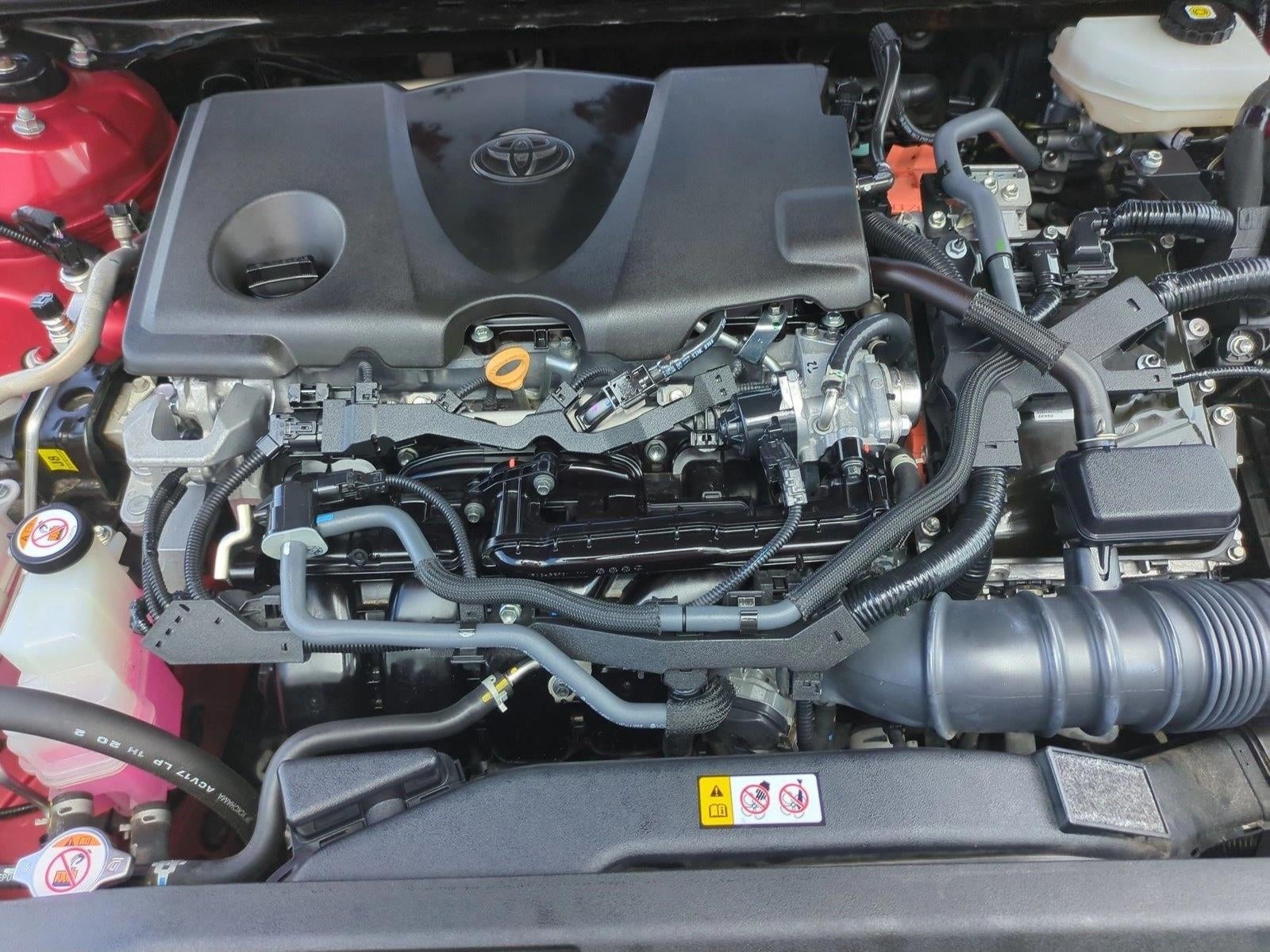 2025 Toyota Camry SE (Natl)