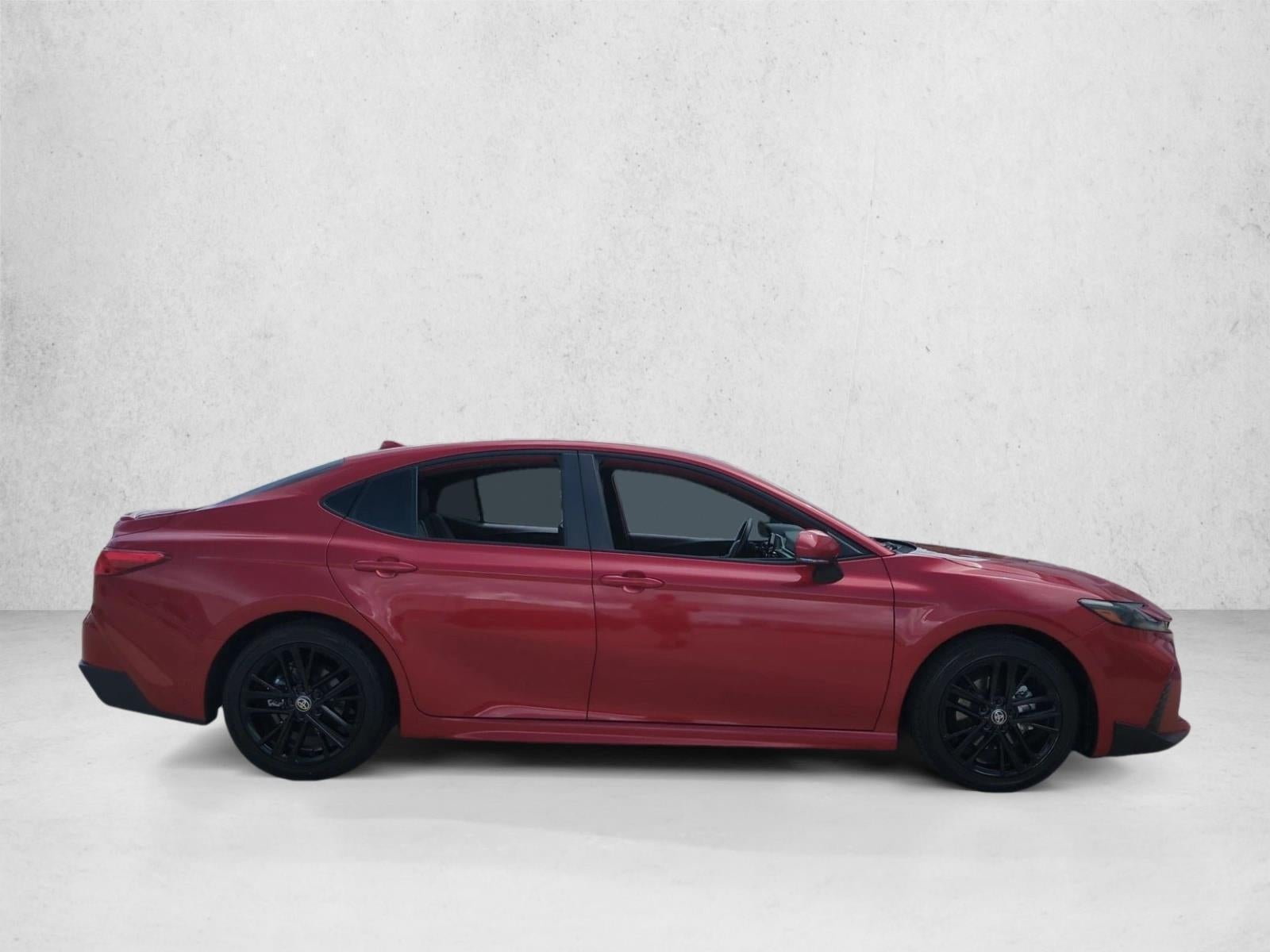 2025 Toyota Camry SE (Natl)